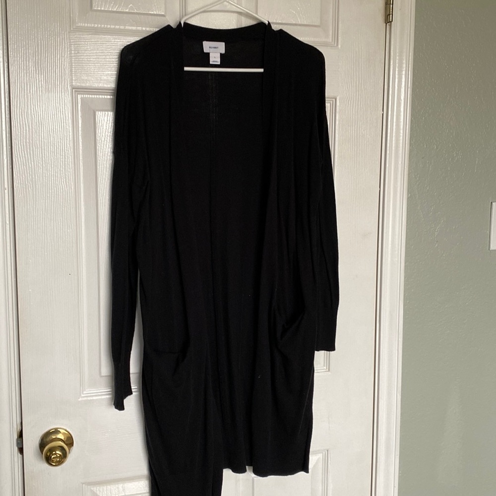 Old navy black cardigan with pockets